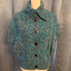 New sleeveless sweater